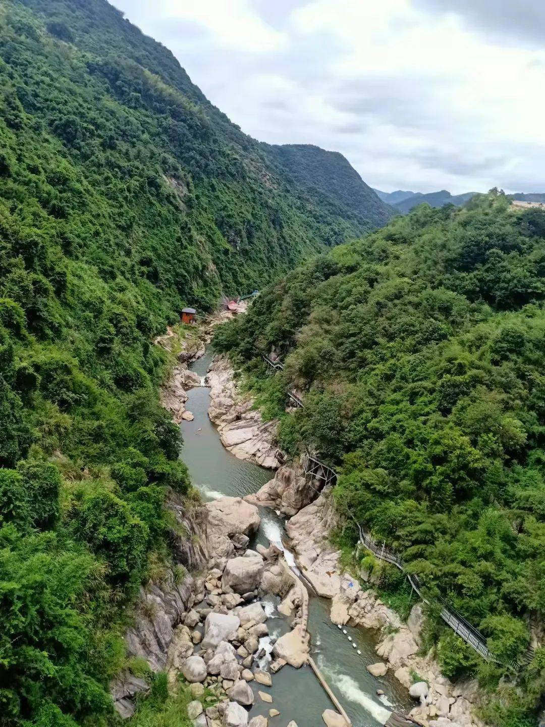 霞浦罗汉溪景区5d玻璃桥9月16日试营业