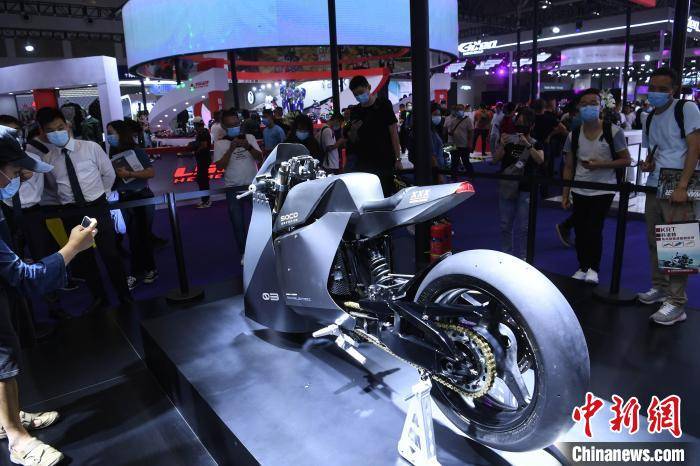 2021中国摩博会在重庆举行亮相展车1000多款