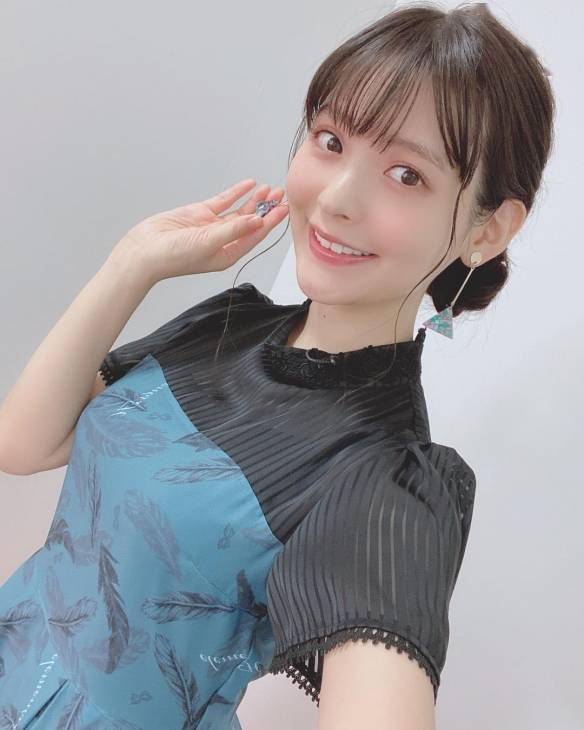 美女声优"上坂堇"美照欣赏_内田真礼