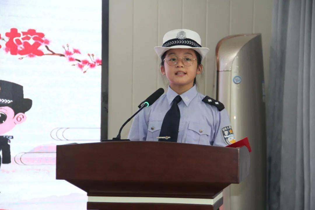 来源:蚌埠交警 返回搜             责任编辑