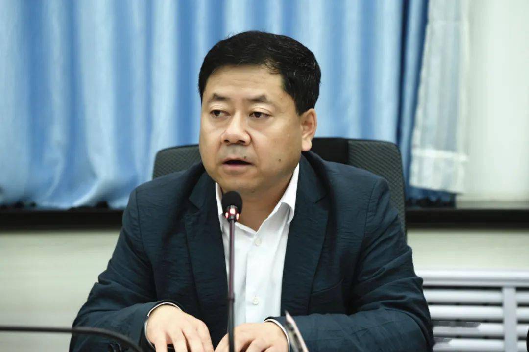 【要闻】师虎主持召开旬邑县政府党组(扩大)会议