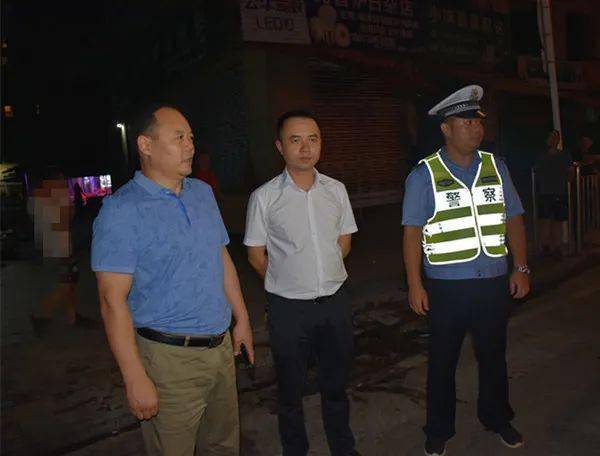 武冈出动警力809人,刑事拘留16人,行政拘留4人,强制戒毒1人.