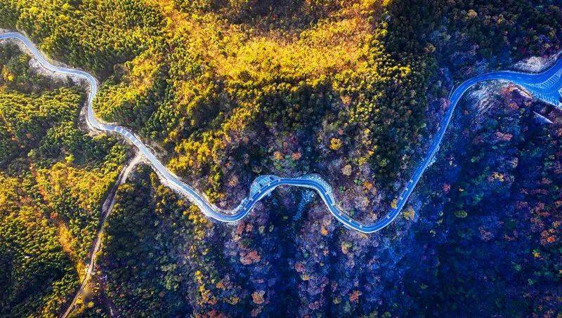 行走金寨中国红岭公路,体验华东最美自驾线路