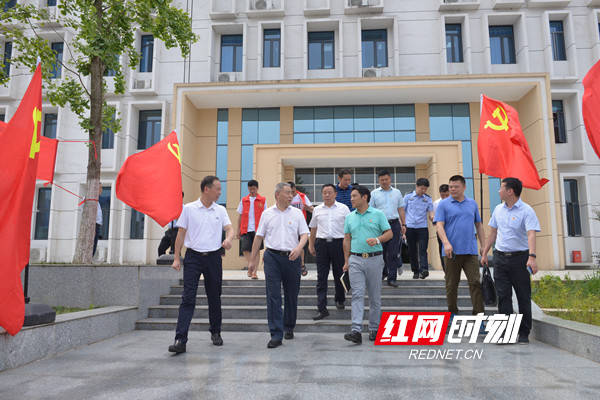 教育初心永不褪色——记全国基础教育先进个人,涟源三中校长蒋幸辉