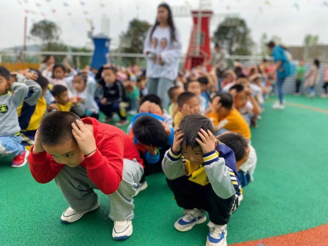 防震减灾,安全先行 | 云翠幼儿园地震逃生演练