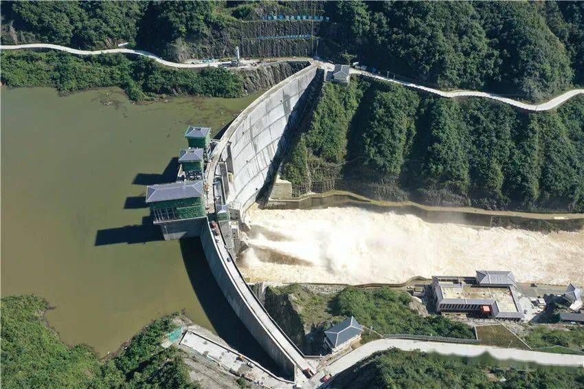 陕西引汉济渭三河口水利枢纽建成 防洪效益显著