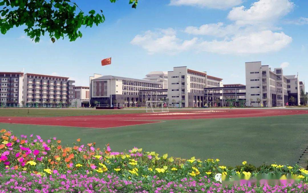 江苏省上冈高级中学地处百年古镇上冈,盐城,建湖,阜宁,射阳四县毗邻