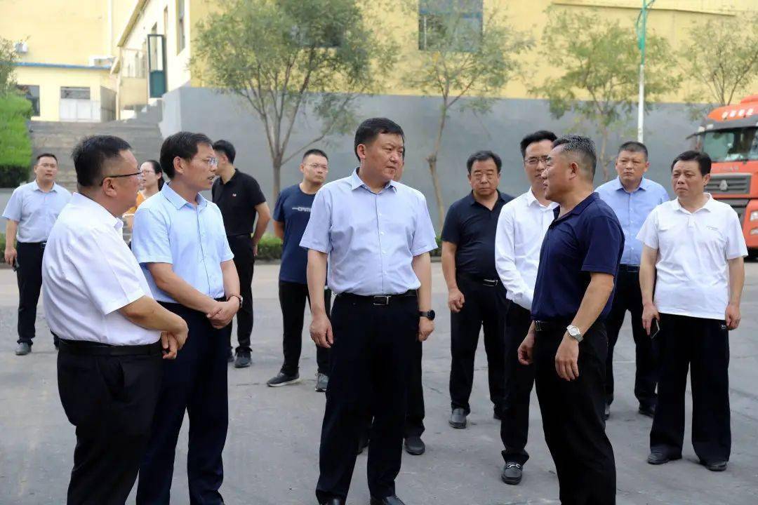 张佃虎侯占夫督导调研乡村振兴工作_莒南县