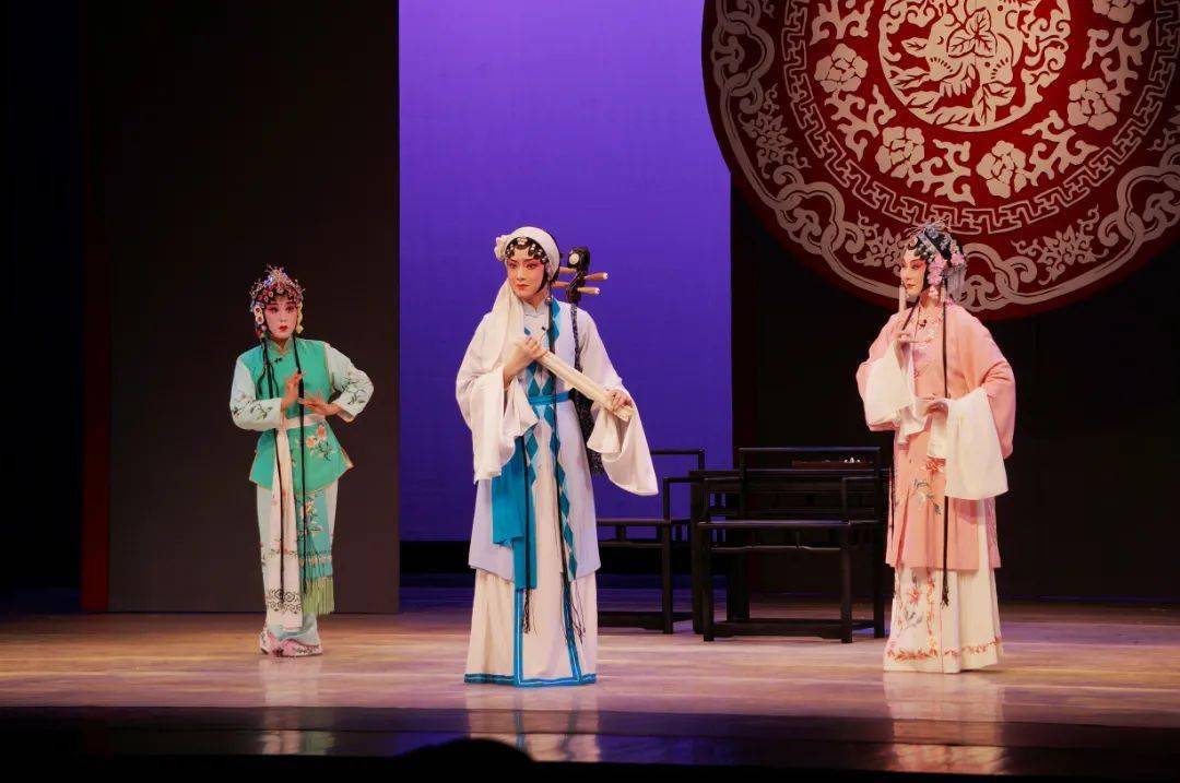 江苏省苏州昆剧院经典昆剧琵琶记蔡伯喈明日精彩上演