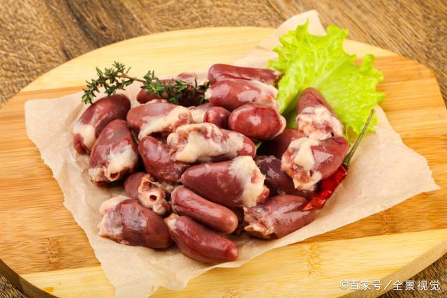 因为|别再给猫咪吃这些食物，它真的会生病，别让爱变成伤害！