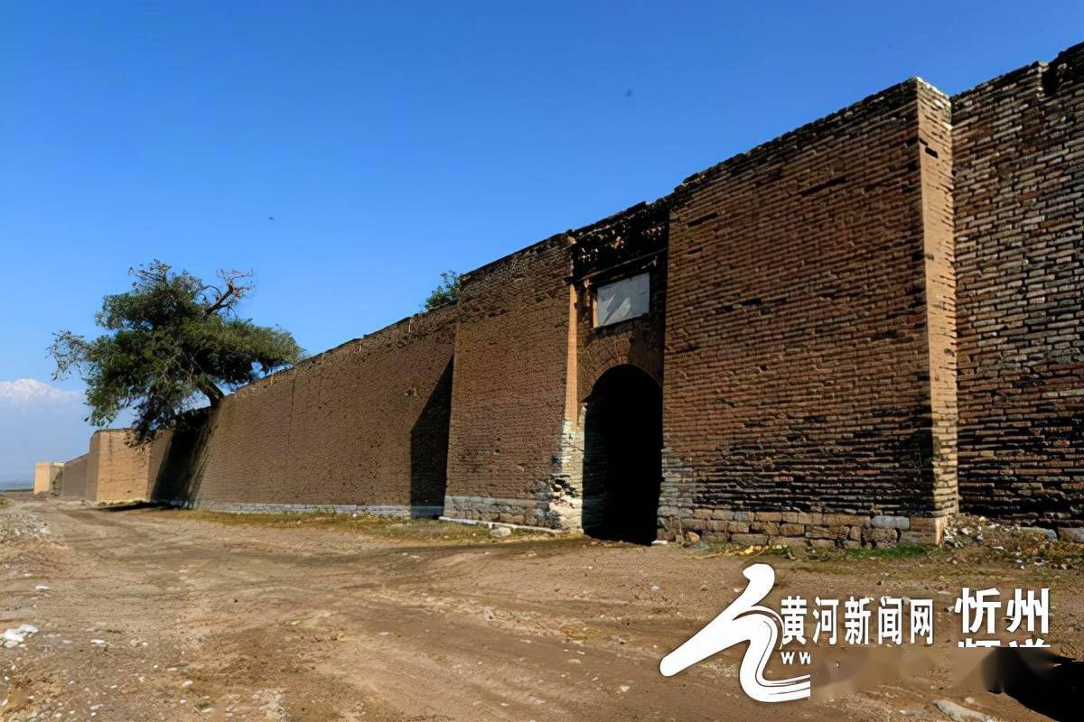 旧广武古城旧广武城建于辽代,位于古雁门关 (即西陉关)北出山口,南距