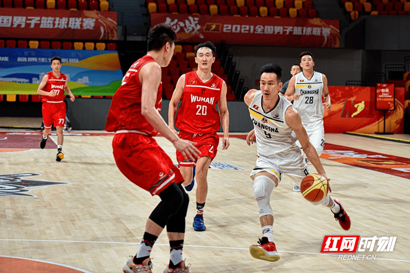 湖南目前唯一的职业篮球俱乐部——长沙勇胜金健米业队出战nbl联赛.