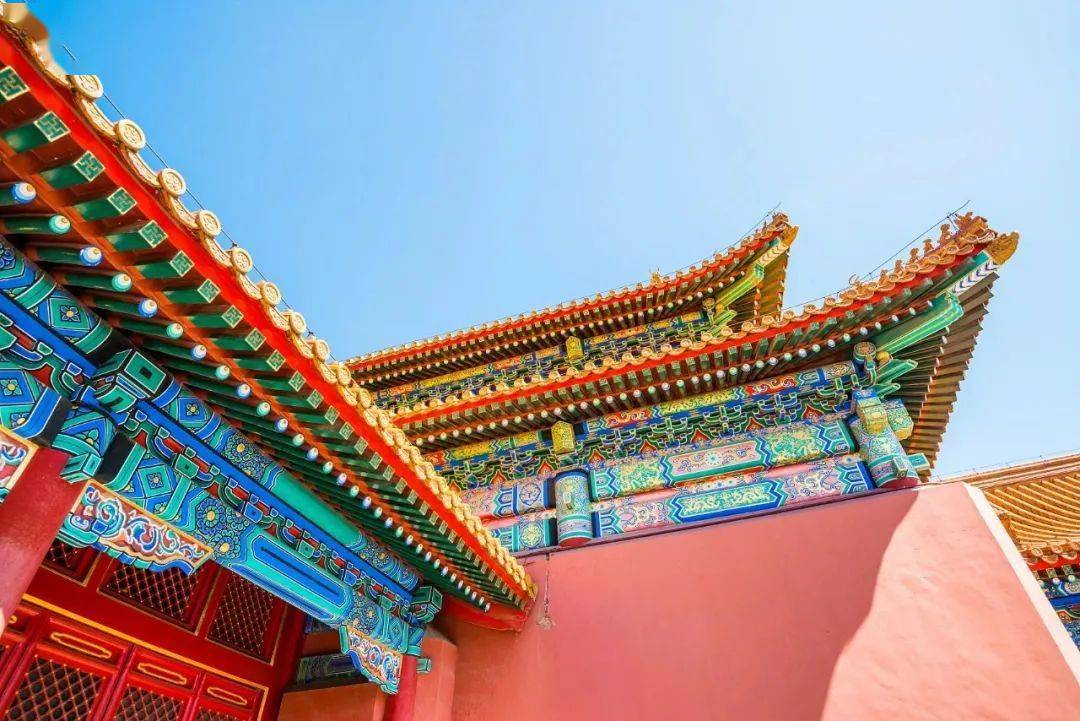 他们从故宫里考据出384种「传统色」:中国审美太惊艳!