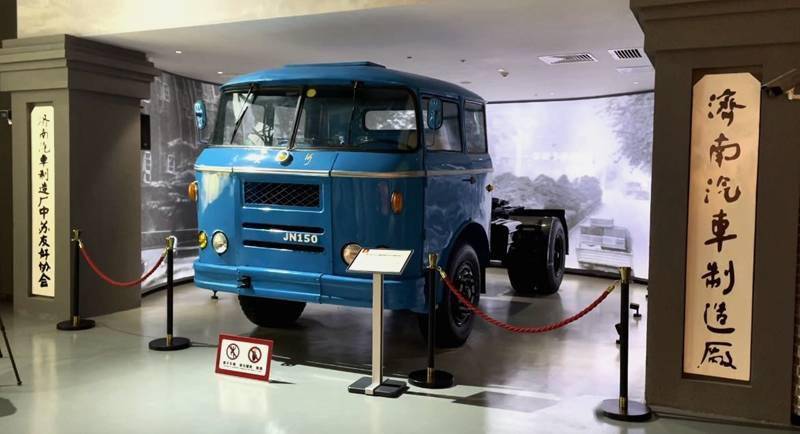 中国第一辆重型汽车"黄河牌jn150 摄影 曹可凡