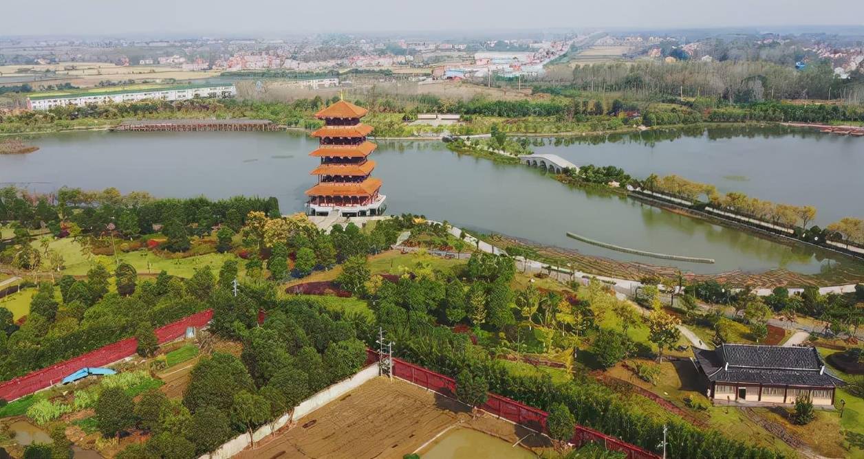 近年来,汉川市沉湖镇坚持以人民为中心,以建设"汉川市域副中心"为定位