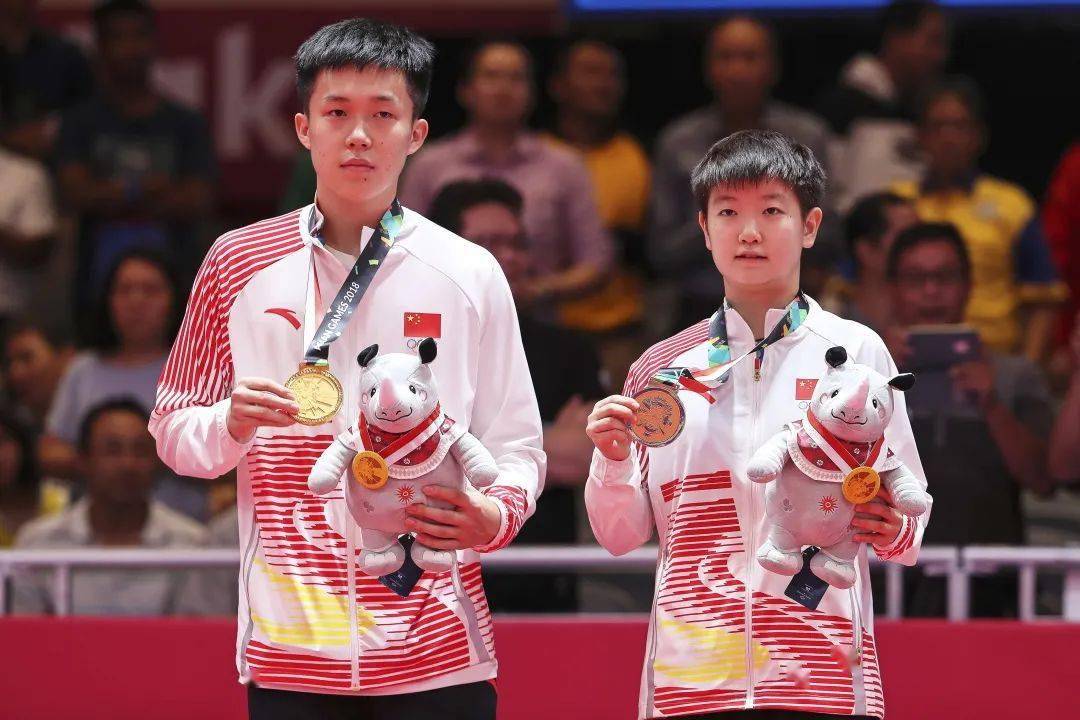 中美混双组合亮相世乒赛,要与国乒00后混双组合会师决赛难度不小