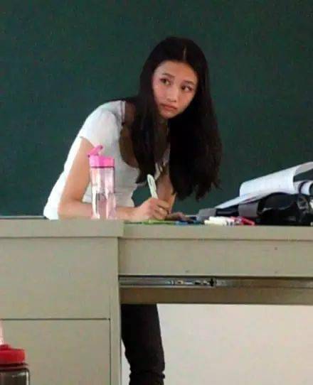 英语老师为什么颜值都很高?_as_研究生_look