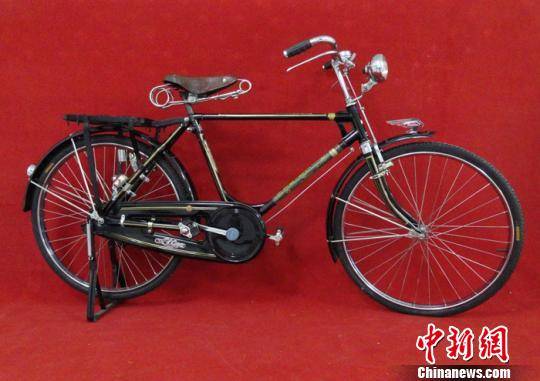 甘肃:自行车博物馆开馆 展示逾千辆世界珍奇古董自行车