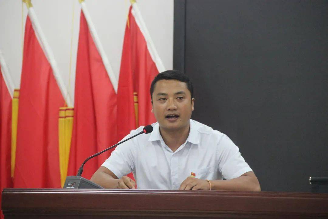 西双版纳州党员干部热议省第十一次党代会_王宁当选