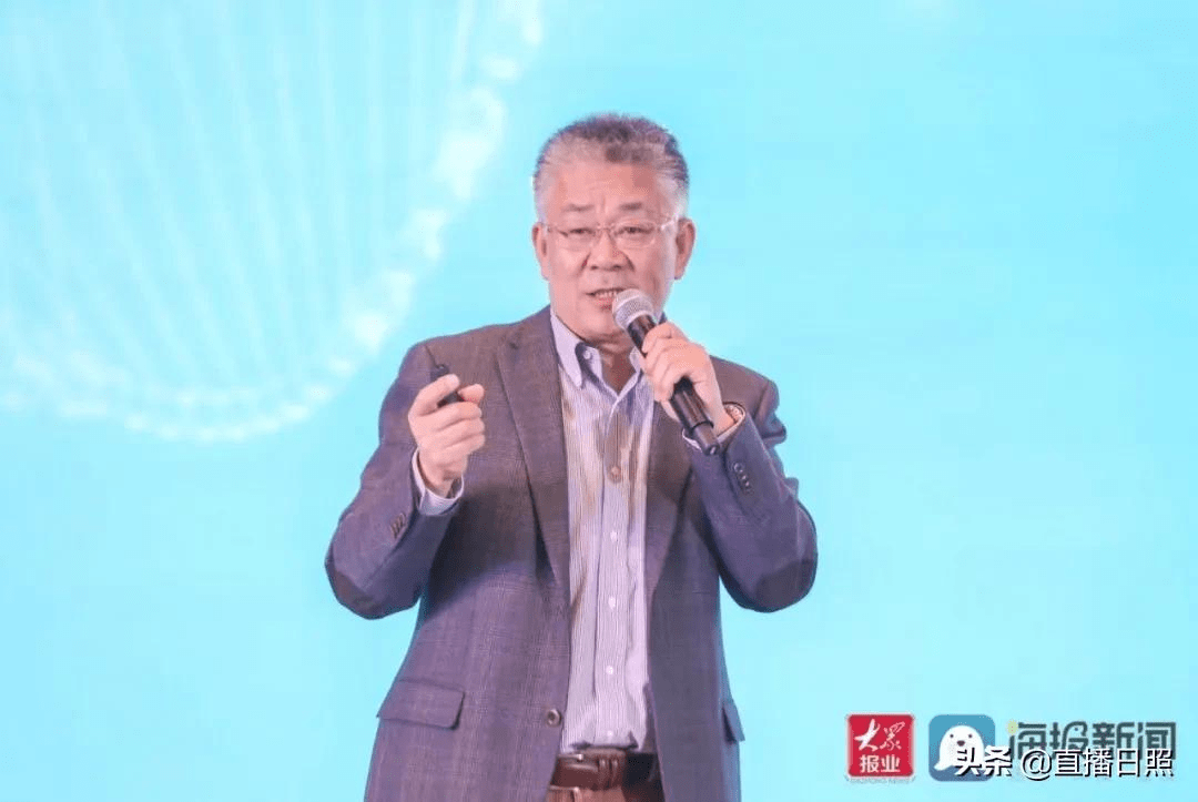 发布会仪式上,日照金禾生化集团股份有限公司董事长寇光智致辞,寇总