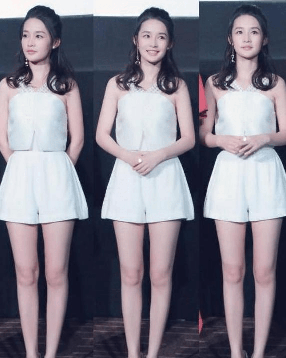 当红小花旦李沁,一双美腿自带"丝袜",又白又嫩让人羡慕不已_身材_控制