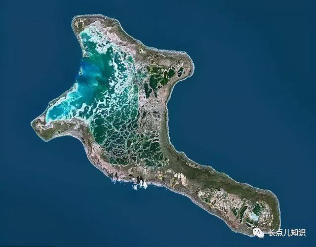 世界最大的环状珊瑚岛圣诞岛面积642平方公里