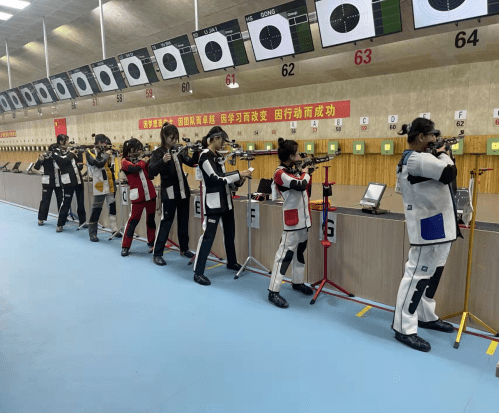 12月9日至13日,河北省青少年射击锦标赛在省射击射箭运动管理中心举行