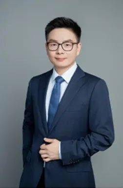 赞他们获得了全国首届博士后创新创业大赛金奖