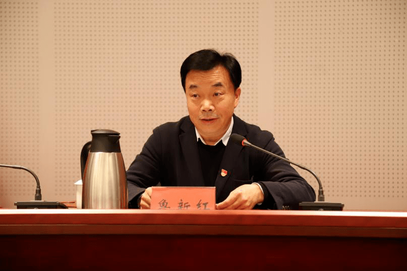 区人大常委会副主任鲁新红宣讲党的十九届六中全会精神