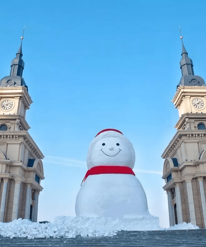 超大雪人全网刷屏!这座冰雪之城,冬天一定要去一次_哈尔滨_雪乡_建筑