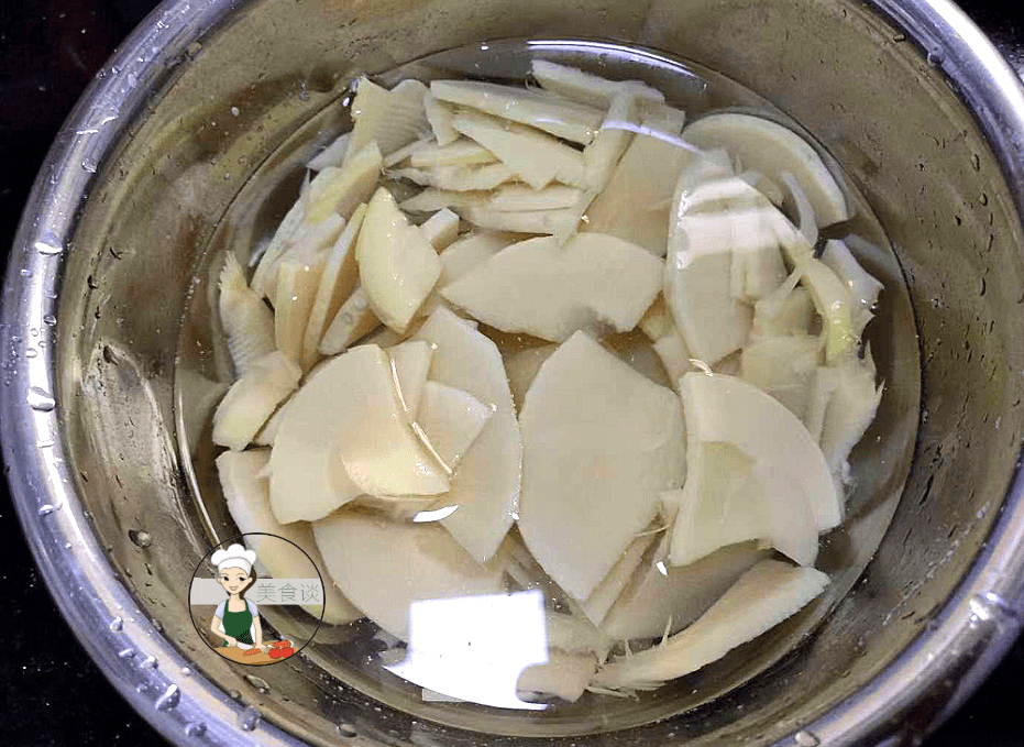 下锅|1月最鲜美的菜,遇到别错过,炒五花肉实在太香了,现在吃正当季