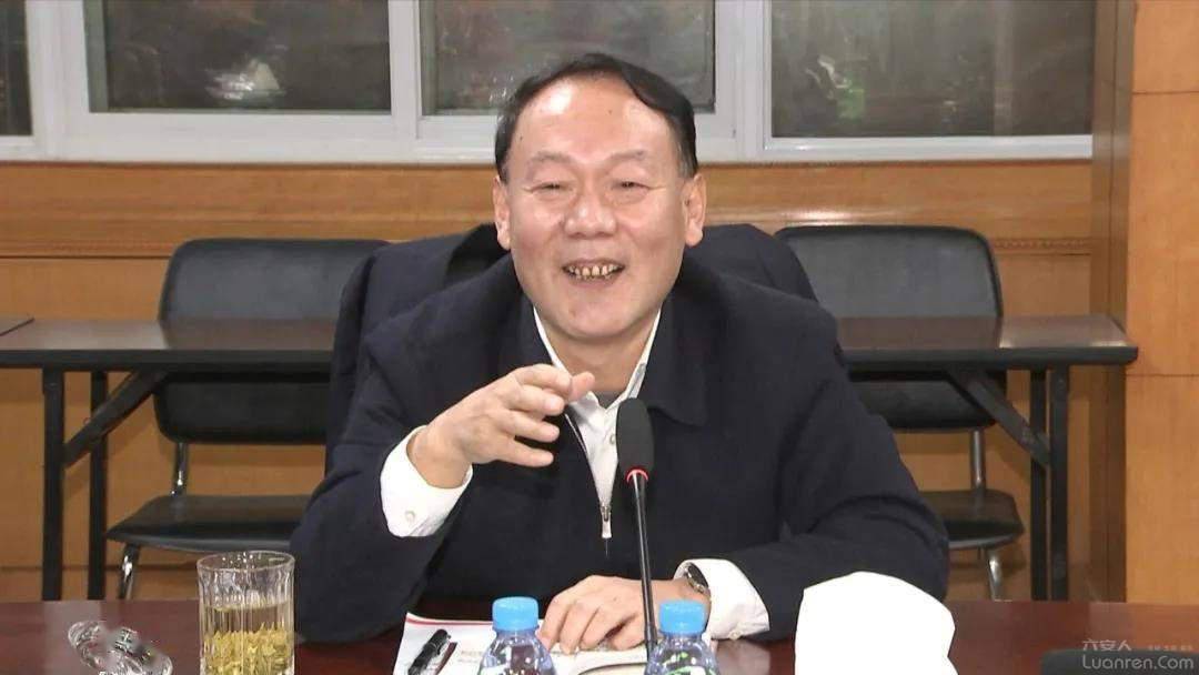 六安市委书记叶露中市长潘东旭一行到江汽集团考察
