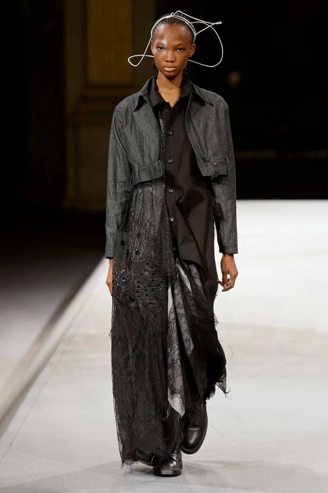 yohjiyamamoto2022秋季成衣时装秀解构层叠拼接