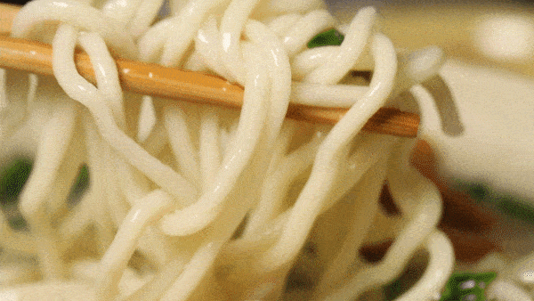 面条哪里都有,但长乐杠面不是一般的豪横.