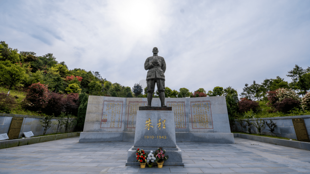 五一嗨游温州一腔热血致青春追寻红色记忆这个五四青年节在温州这样过