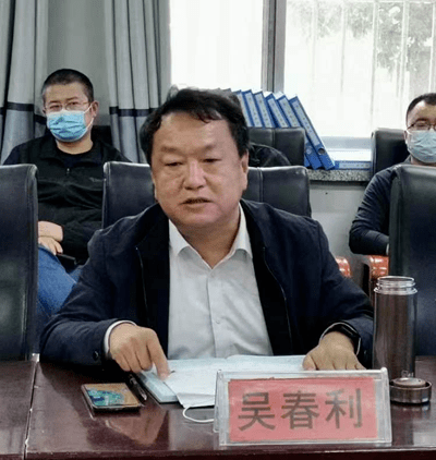 县教学研究室主任吴春利对各学校取得的成绩给予了充
