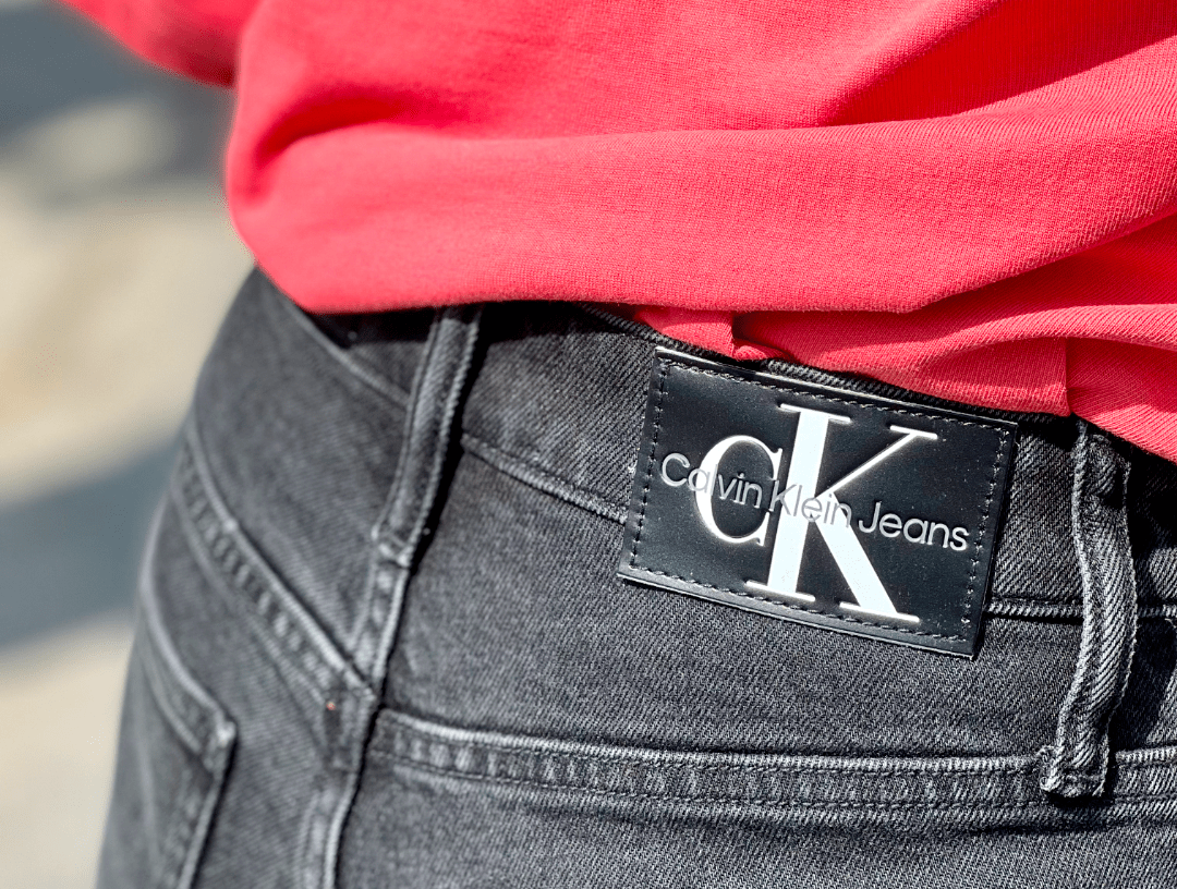 ck jeans (calvin klein jeans) 是美国设计师品牌ck旗下的牛仔品牌.