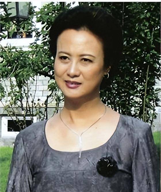 离世10年后,才知道柏寒为何弥留之际,要将31岁的儿子