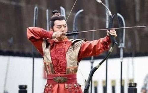 李元吉箭术高强,玄武门之变时,为何连射三箭都射不中李世民?