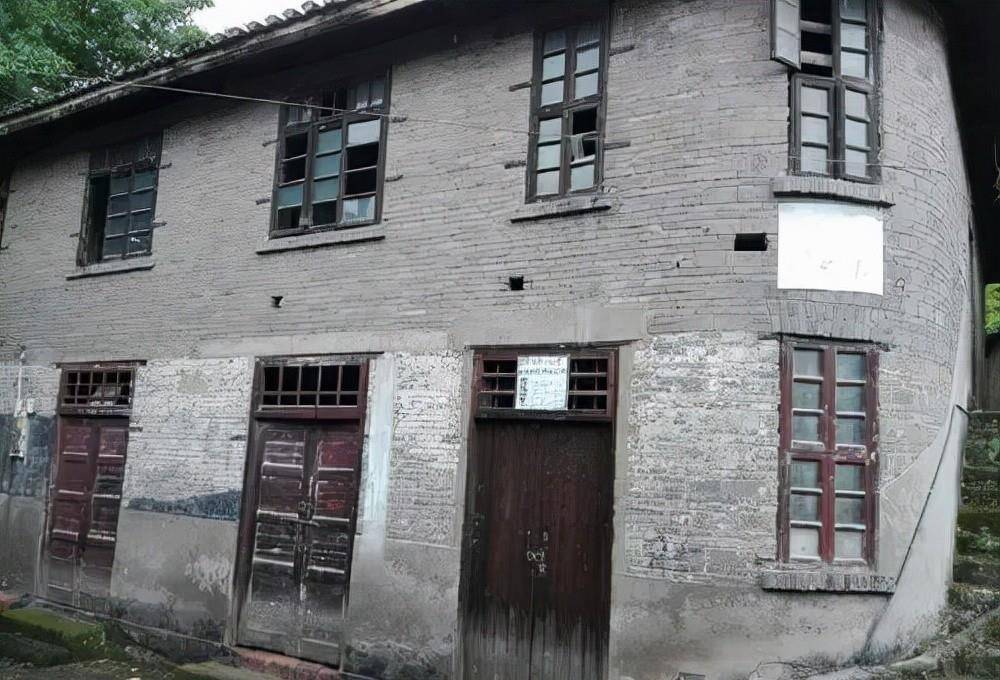 身家百万的餐馆老板跳江连救四人女儿曾在同处溺亡发誓不当米乐M6 M6米乐看客(图11)