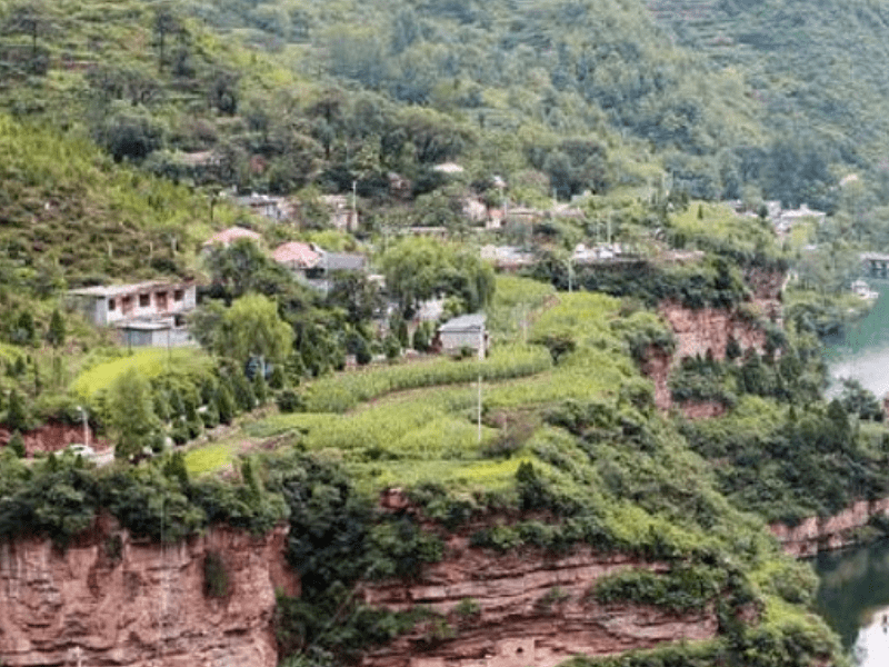 中国最“神秘”的村庄，藏在井底几千年，曾出门得爬2000台阶