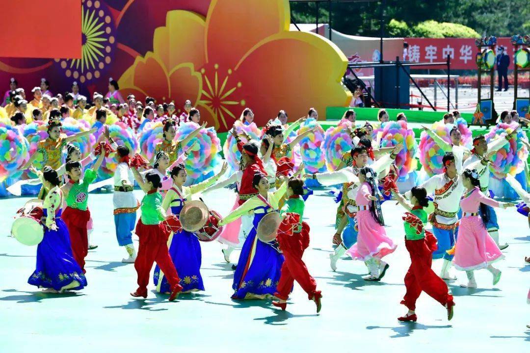 幸福的延边 希望的沃土——延边朝鲜族自治州成立70周年庆祝大会和全州各族群众庆祝活动侧记