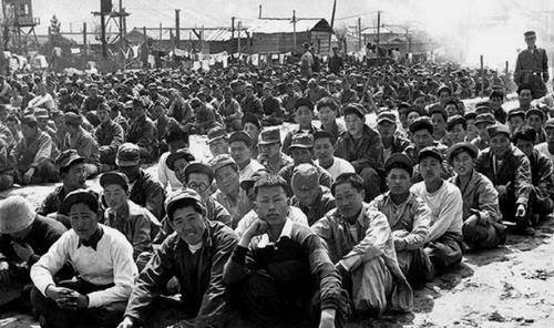 1950年,美国借朝鲜内战爆发出兵朝鲜,不断骚扰我国边境城市.