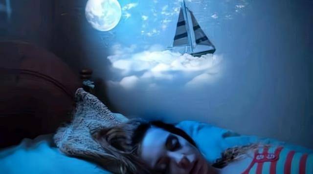 做梦梦到猫和美女戏嬉，探索梦境中的神秘符号与内心世界的对话