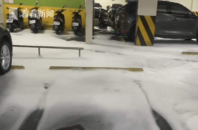台东6.5级地震：高空泳池掀巨浪 消防管道被震破停车场变泡泡池