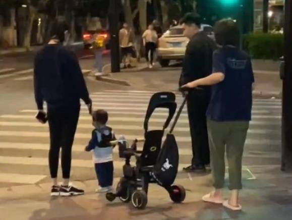 奚梦瑶怀米乐M6 M6米乐胎5月在家做瑜伽看她做第三个动作时：心都提起来了！(图4)