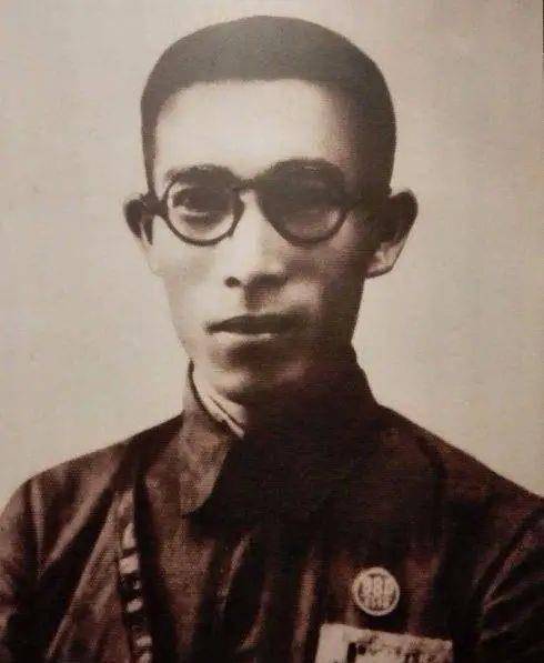 比《八佰》更悲壮,地狱般的7日之战,500壮士死守宝