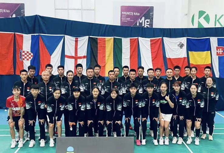 国羽再次包揽所有金银牌,对手只能争铜,震到世界羽联_羽毛球_青年队