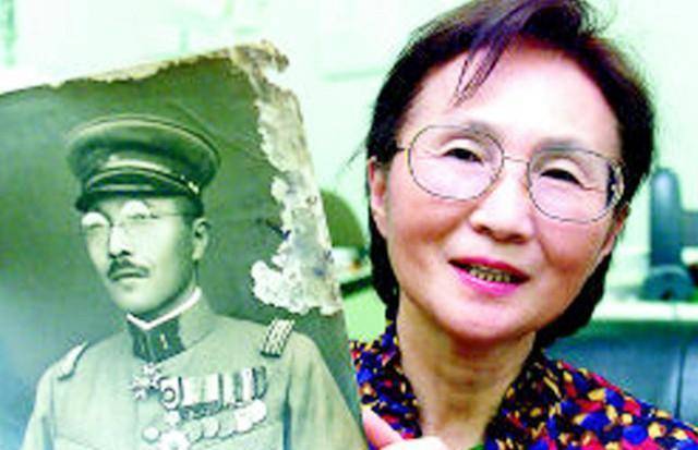 二子成为日本商业大亨东条辉雄生于1914年,是东条英机第二个儿子.