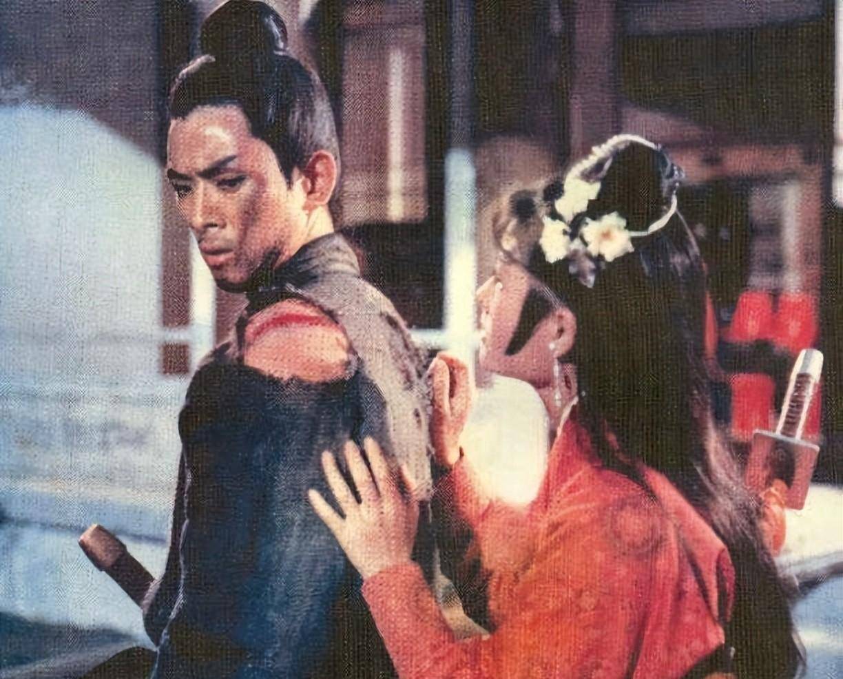 打破香港票房纪录的电影《少林足球》第一_阿星_比赛_明峰